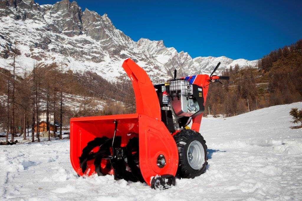 Самоходные снегоуборочные машины — как выбрать оптимальную