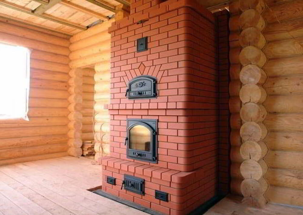 Печь-камин для загородного дома (109 фото): печка с водяным контуром отопления для дачи, котел и его топка